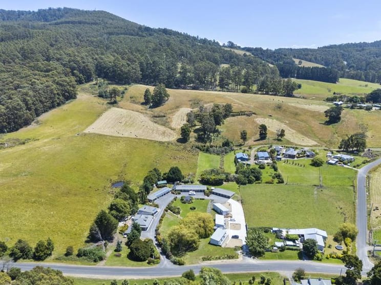 Click to view all images 52 Safety Cove Road Port Arthur TAS 7182 - Image 2