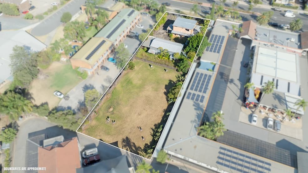Click to view all images 414 Wagga Road Lavington NSW 2641 - Image 3