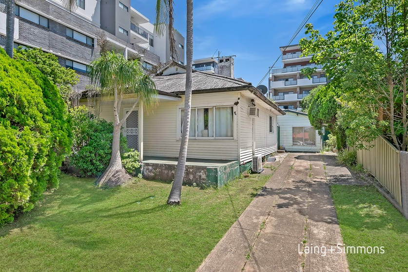 Click to view all images 25-27 Lethbridge Street Penrith NSW 2750 - Image 3