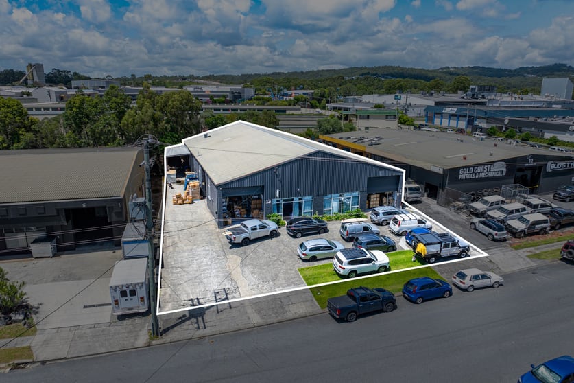 Click to view all images 13 Ern Harley Drive Burleigh Heads QLD 4220 - Image 1