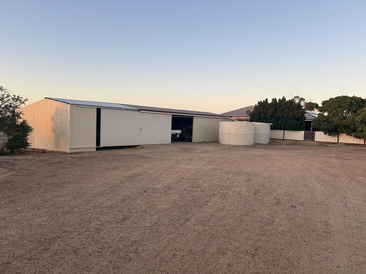 Click to view all images 16111 Goldfields Road Merredin WA 6415 - Image 3