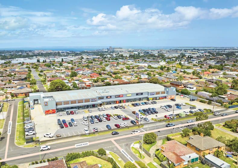 Click to view all images 218-222 Anakie Road Bell Post Hill VIC 3215 - Image 3