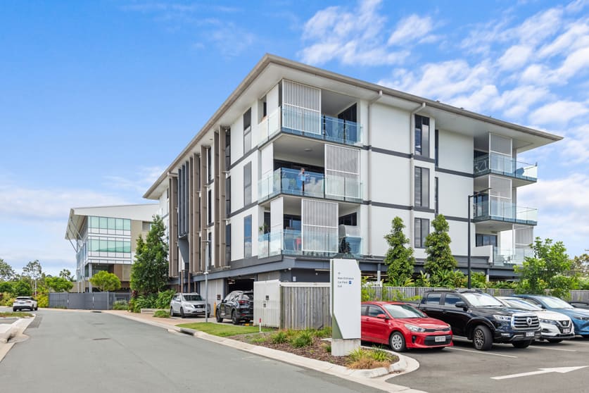 Click to view all images 23 Rowe Street Caboolture QLD 4510 - Image 1