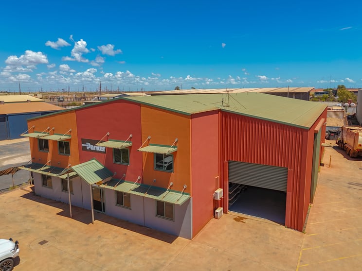Click to view all images 4B Iron Ore Wedgefield WA 6721 - Image 2
