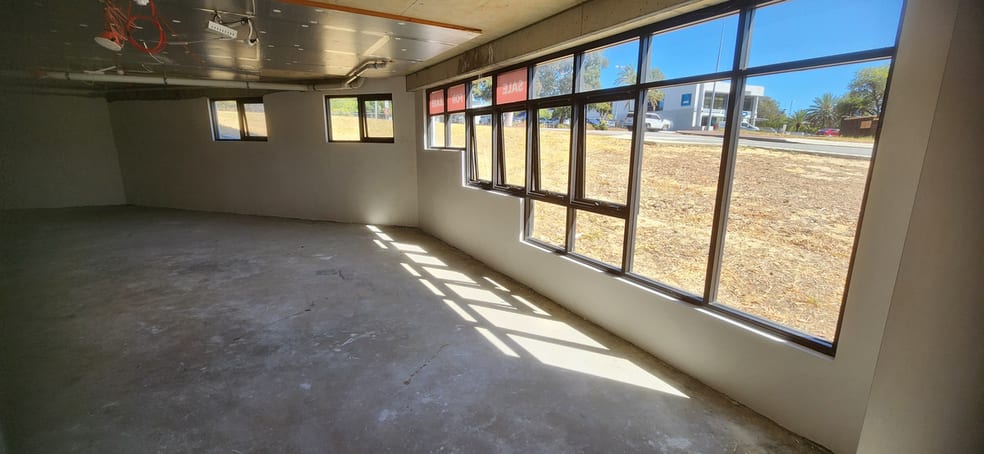 Click to view all images 1/1 Davenport Road Booragoon WA 6154 - Image 2
