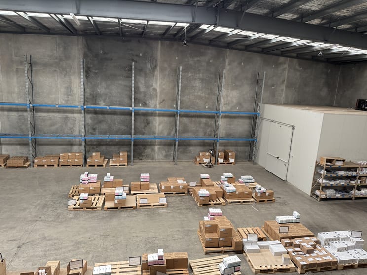 Click to view all images Unit 3/8 Commercial Court Tullamarine VIC 3043 - Image 3