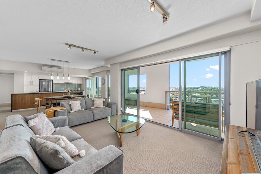 Click to view all images Redcliffe QLD 4020 - Image 2