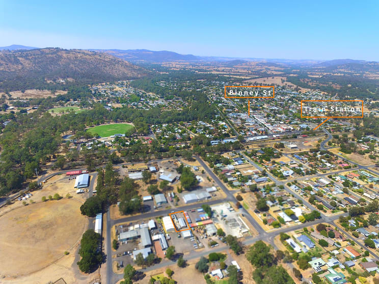 Click to view all images 10 Hay Street Euroa VIC 3666 - Image 3