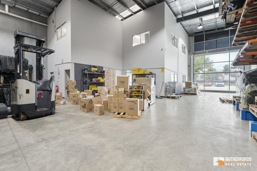 Click to view all images 636 Somerville Road Sunshine West VIC 3020 - Image 3