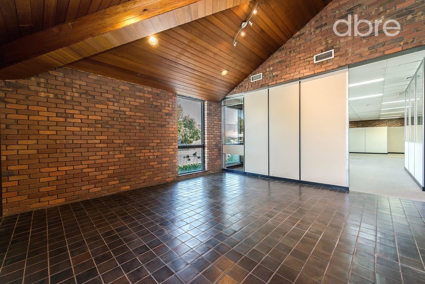 Click to view all images 25 Winterton Road Clayton VIC 3168 - Image 3