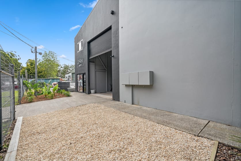 Click to view all images 4/6 Hawke Street Kincumber NSW 2251 - Image 1