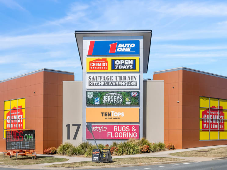 Click to view all images 17 Iron Knob Street Fyshwick ACT 2609 - Image 1