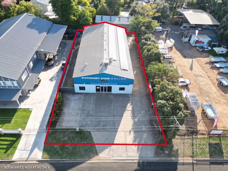 Click to view all images 17 Siren Street Dubbo NSW 2830 - Image 2