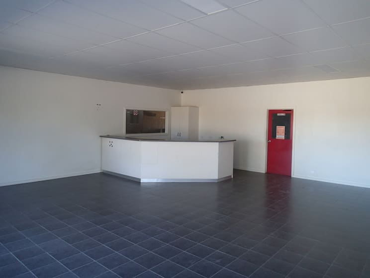 387 Honour Ave Corowa NSW 2646 - Image 3