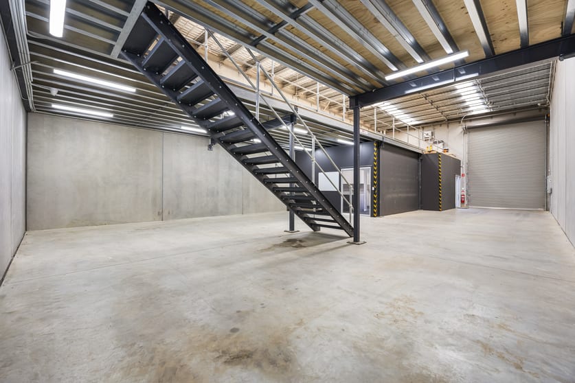 Click to view all images 10/18 Gregory Street West Lake Gardens VIC 3355 - Image 3