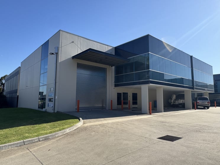 Click to view all images 1/8 Samantha Court Knoxfield VIC 3180 - Image 2