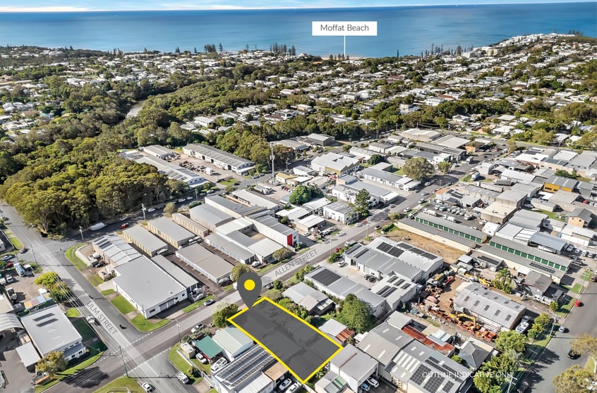 Click to view all images Units 1-4/26 Allen Street Moffat Beach QLD 4551 - Image 3