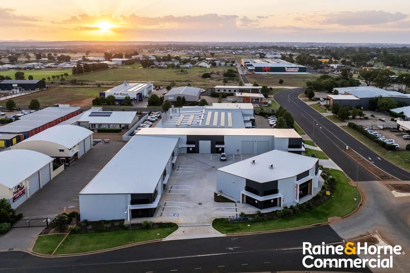 4/1 Capital Drive Dubbo NSW 2830 - Image 2