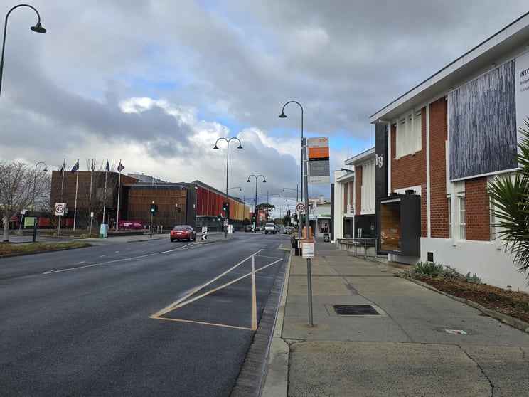 Click to view all images 136 Commercial Road Morwell VIC 3840 - Image 3