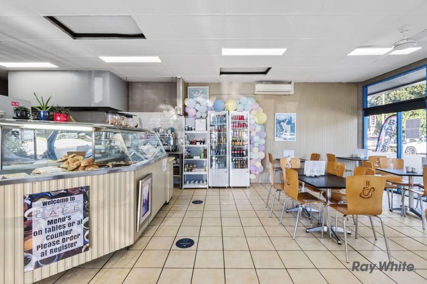 Click to view all images 2/33 Orient Street Batemans Bay NSW 2536 - Image 2