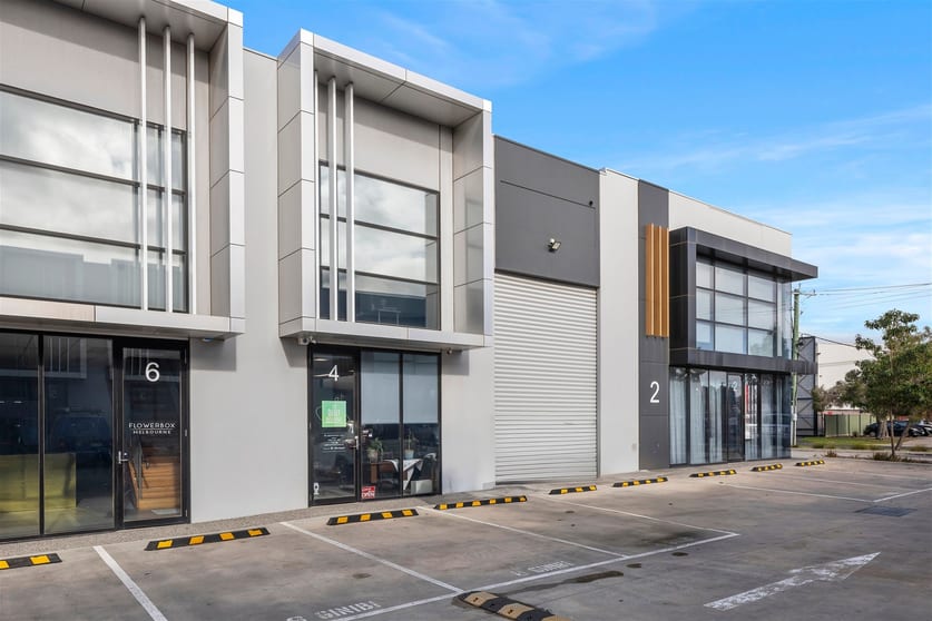 Click to view all images 4 Ginibi Drive Altona North VIC 3025 - Image 2