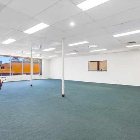 Click to view all images 2/340 Pennant Hills Rd Pennant Hills NSW 2120 - Image 3