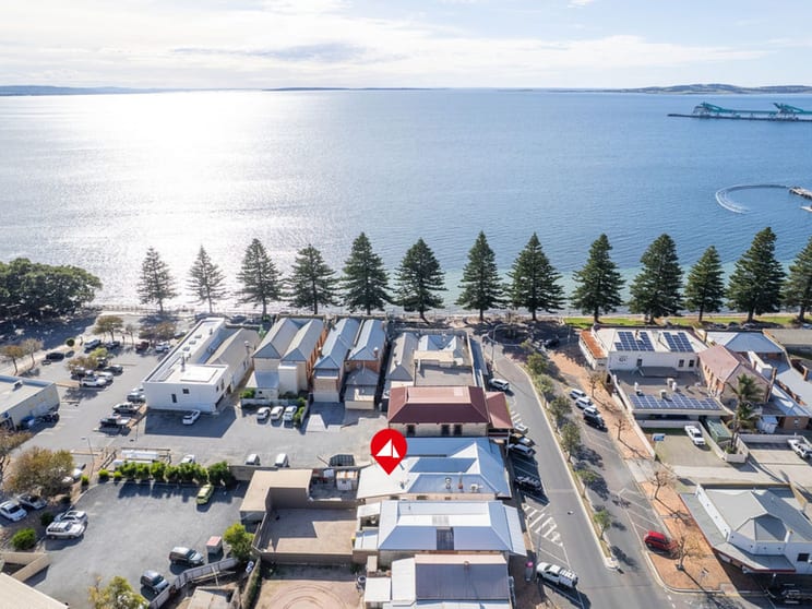 Click to view all images 16 Lewis Street Port Lincoln SA 5606 - Image 3