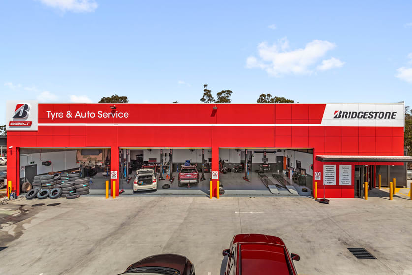 Click to view all images 7001 Perseverance Street Chuwar QLD 4306 - Image 3