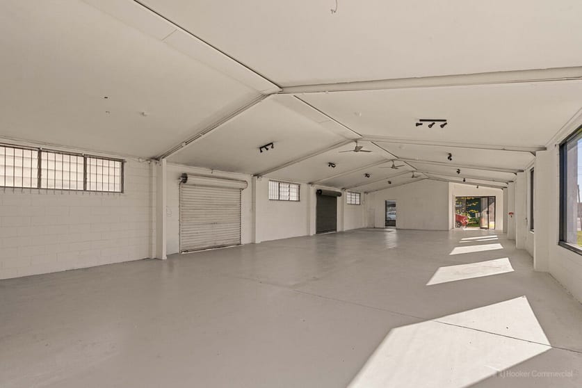 Click to view all images 172A James Street South Toowoomba QLD 4350 - Image 3