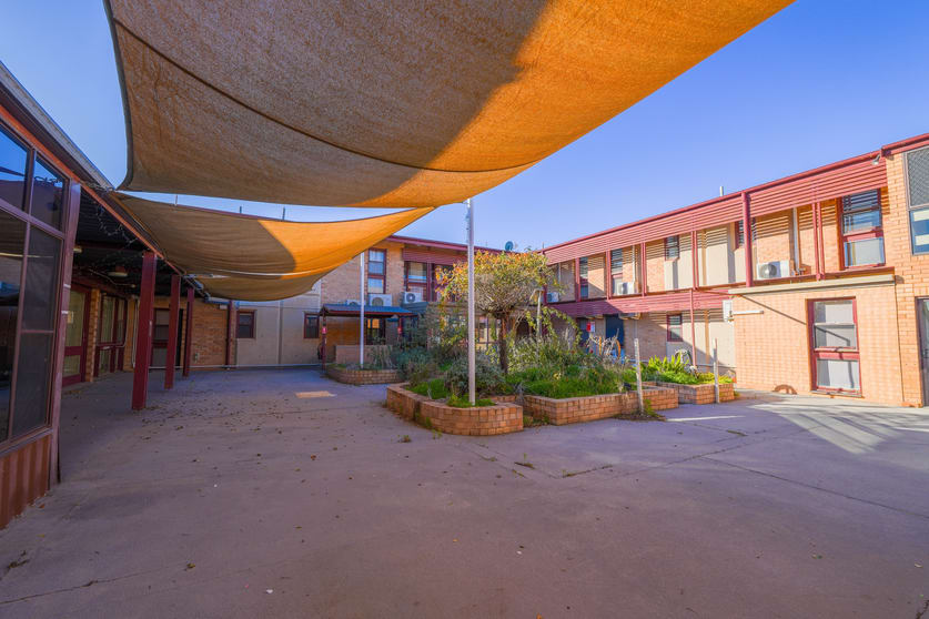 Click to view all images 46 Orange Street Parkes NSW 2870 - Image 3