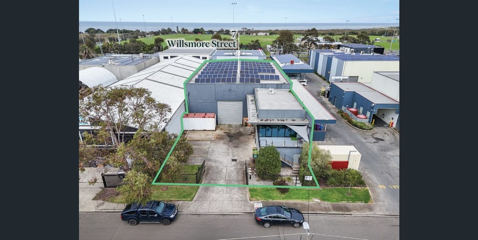 Click to view all images 7 Willsmore Street Williamstown VIC 3016 - Image 2