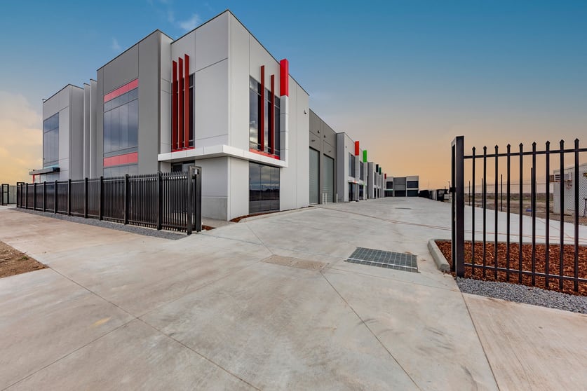 Click to view all images 33 Axis Boulevard Officer South VIC 3809 - Image 3