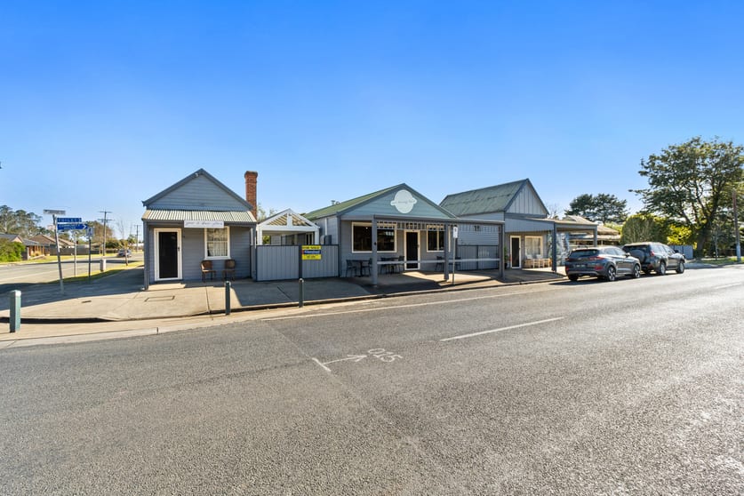 Click to view all images 12 Forbes Street Briagolong VIC 3860 - Image 1