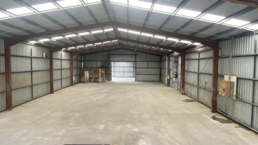 Click to view all images 1 Machinery Road Yandina QLD 4561 - Image 3