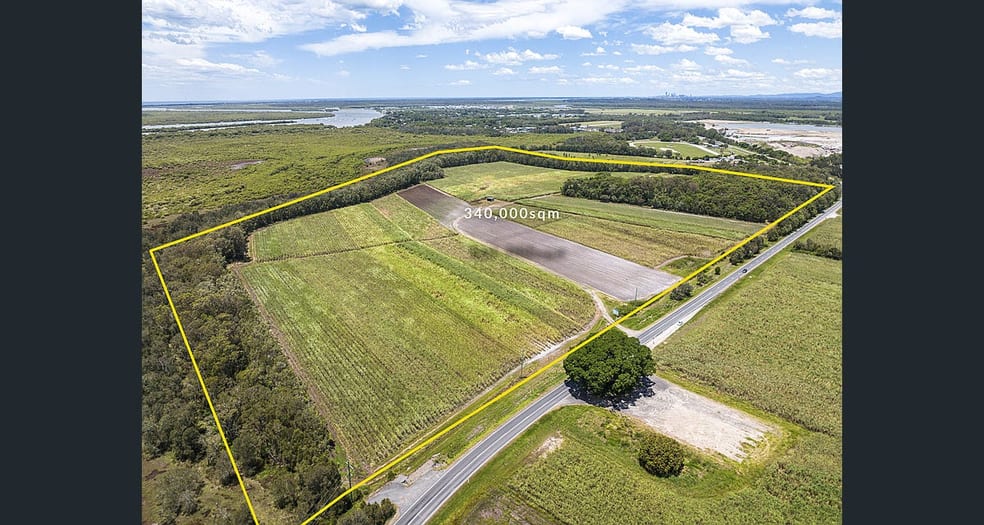 Click to view all images 1587 Stapylton Jacobs Well Road Jacobs Well QLD 4208 - Image 2