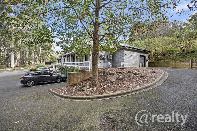 Click to view all images 4 Bailey Road Cockatoo VIC 3781 - Image 3