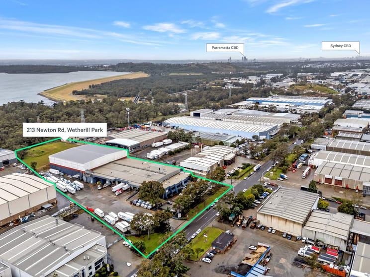 Click to view all images 213 Newton Road Wetherill Park NSW 2164 - Image 2