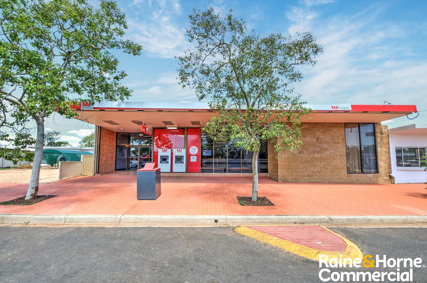 Click to view all images 42 Morilla Street Lightning Ridge NSW 2834 - Image 2