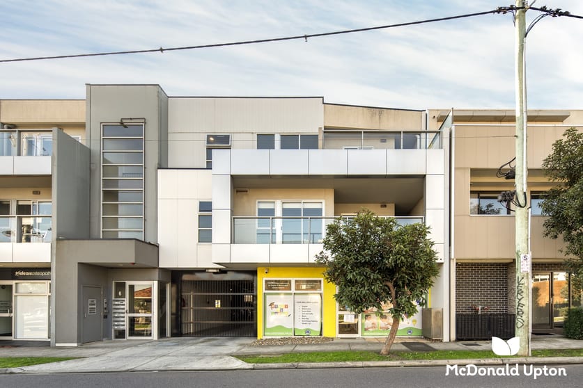Click to view all images 2/6 Hotham Road Niddrie VIC 3042 - Image 1