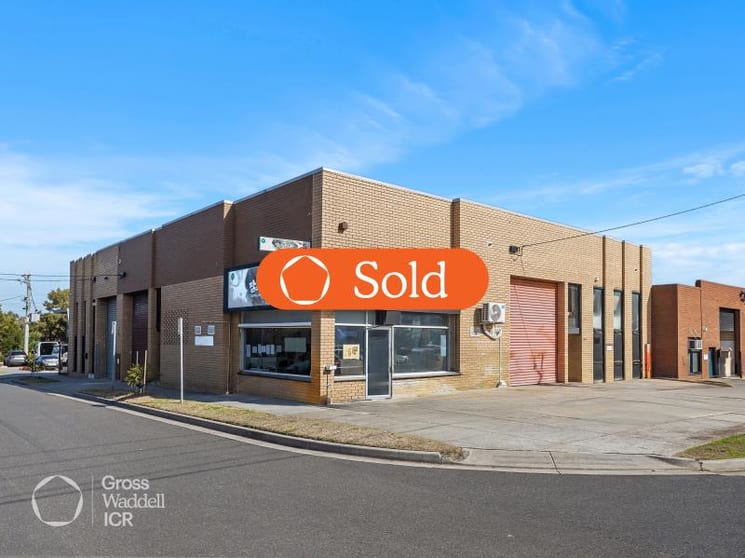 Click to view all images 14 Trent Street Moorabbin VIC 3189 - Image 1