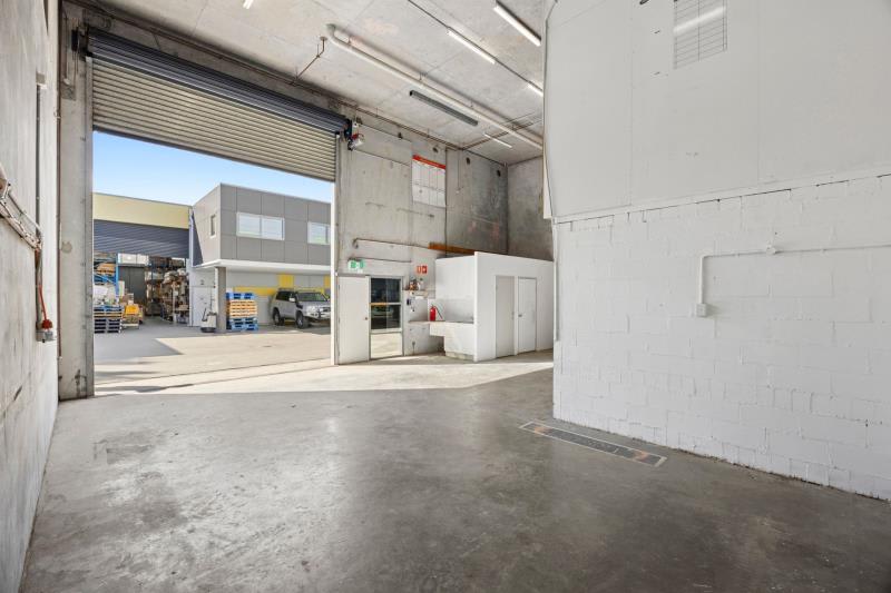 Click to view all images Brookvale NSW 2100 - Image 3