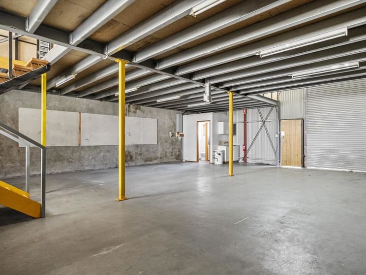 Click to view all images Unit 4/121 Gormanston Road Derwent Park TAS 7009 - Image 2