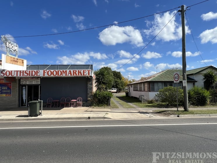 Click to view all images 104 & 106a Drayton Street Dalby QLD 4405 - Image 2