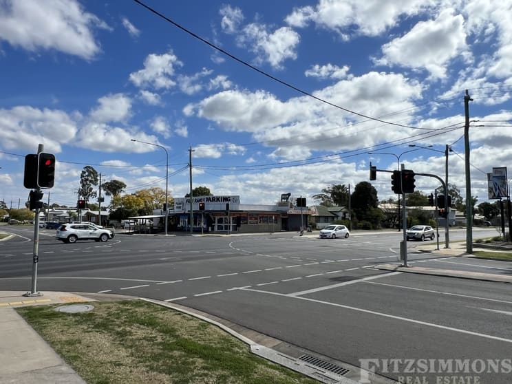 Click to view all images 106a Drayton Street Dalby QLD 4405 - Image 3
