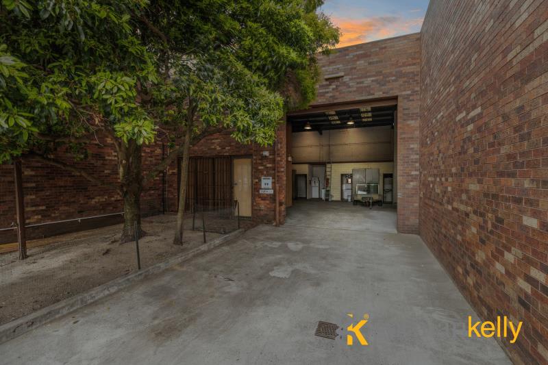 Click to view all images Unit 3/10 Eskay Road Oakleigh South VIC 3167 - Image 2