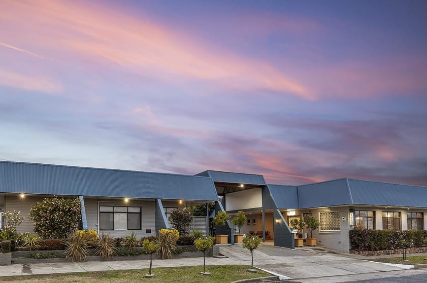 Click to view all images Tumut NSW 2720 - Image 2