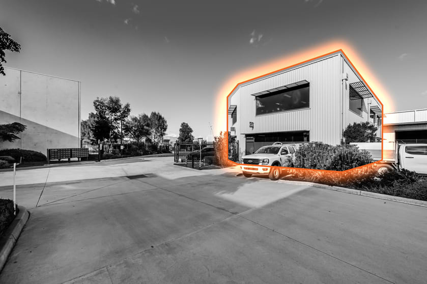Click to view all images 9 Milla Way Altona VIC 3018 - Image 1