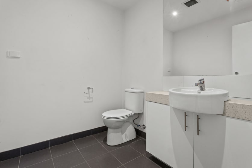 Click to view all images Suite/10/10 Northumberland Street South Melbourne VIC 3205 - Image 2