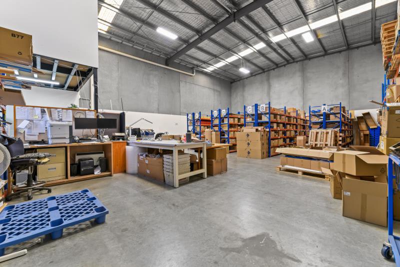 Click to view all images 9/7-8 Len Thomas Place Narre Warren VIC 3805 - Image 3
