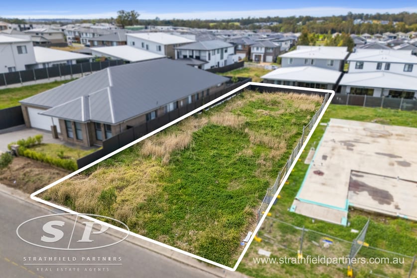 Click to view all images 43 Lahore Street Riverstone NSW 2765 - Image 2